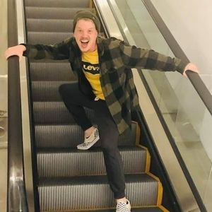 Meet your Posher, Dylan